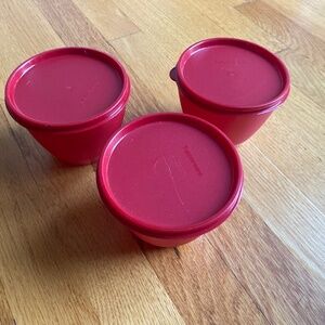 3 Tupperware containers
